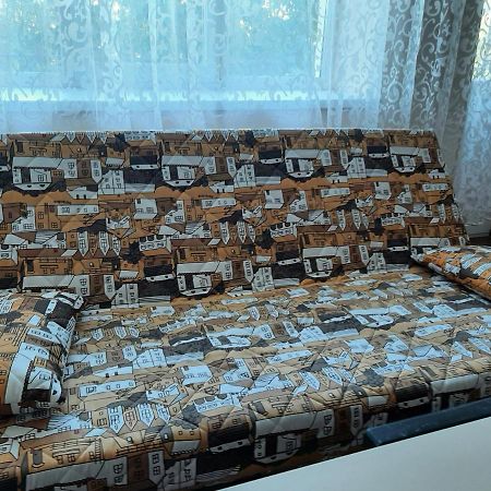 Apartment On Lermontova 35A Mukaczewo Zewnętrze zdjęcie