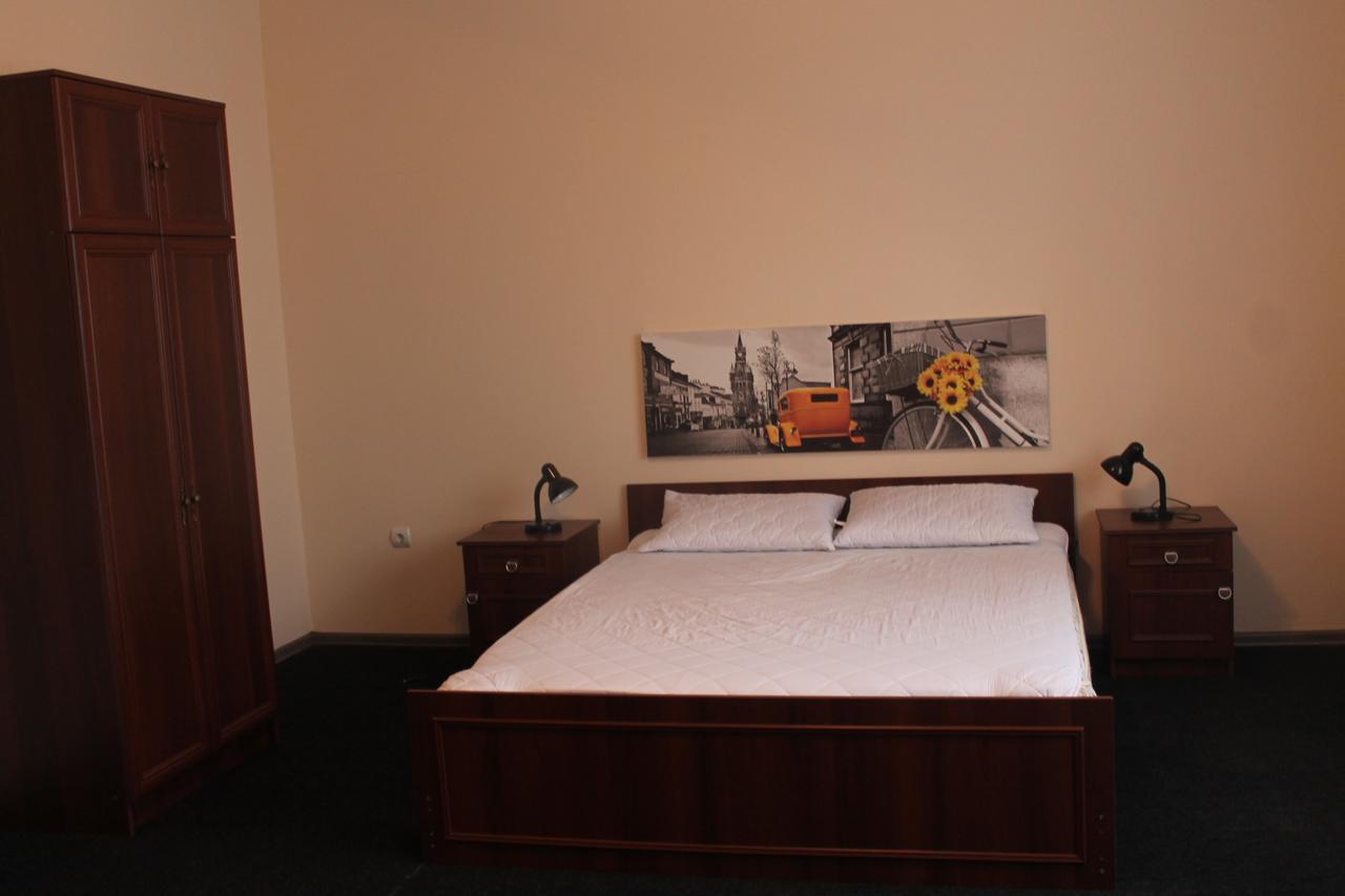 Apartment On Lermontova 35A Mukaczewo Zewnętrze zdjęcie